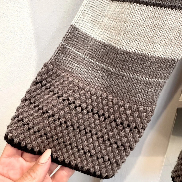 Vintage BCBGMAXAZRIA Y2K Southwestern Aztec Tribal Open Cardigan Sweater Size XL - Picture 6 of 12